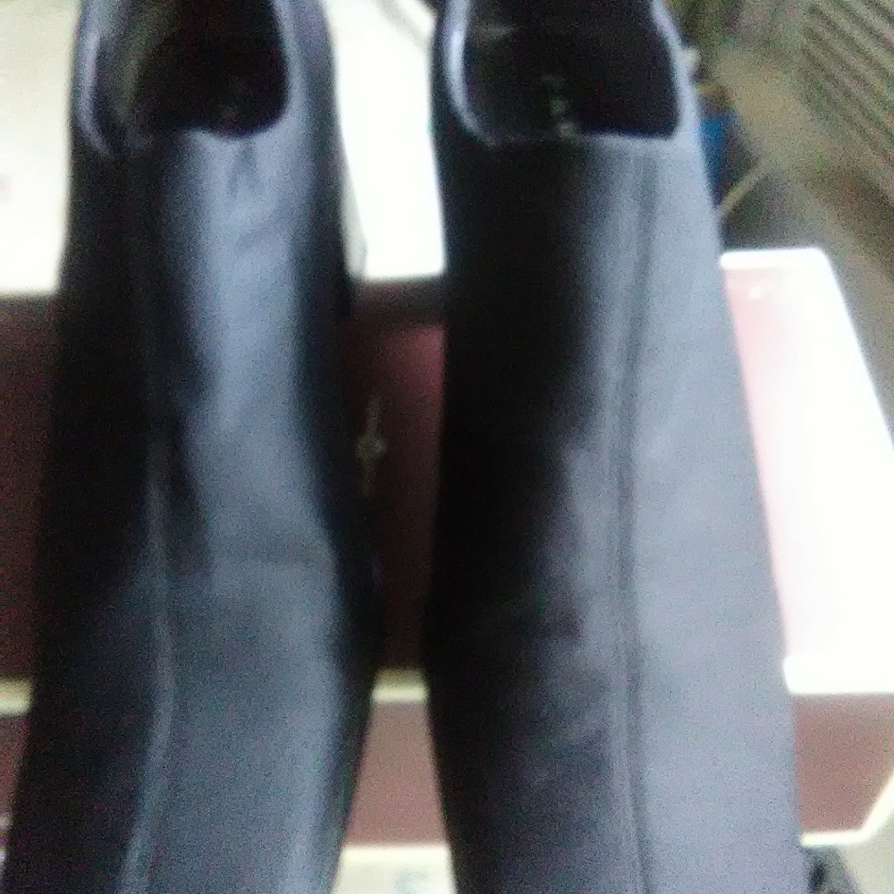 Shoe